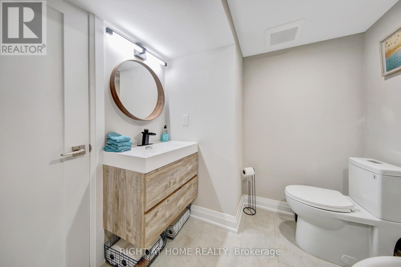 74 MCCAUL STREET - 34
