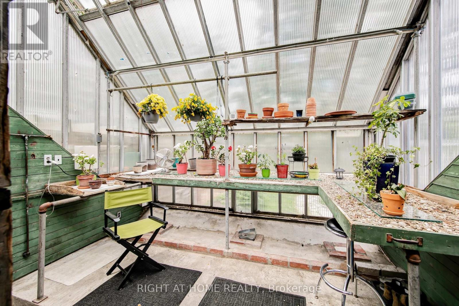 74 MCCAUL STREET - 35