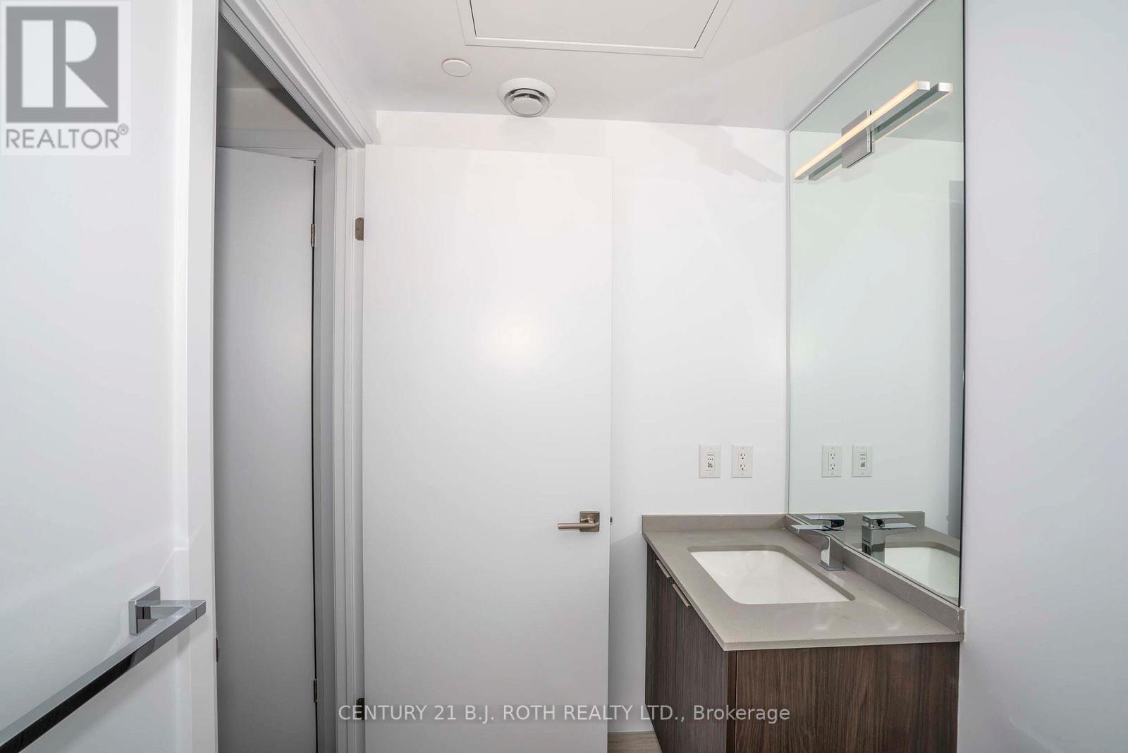 #1603 20 BRIN DRIVE NE - 22