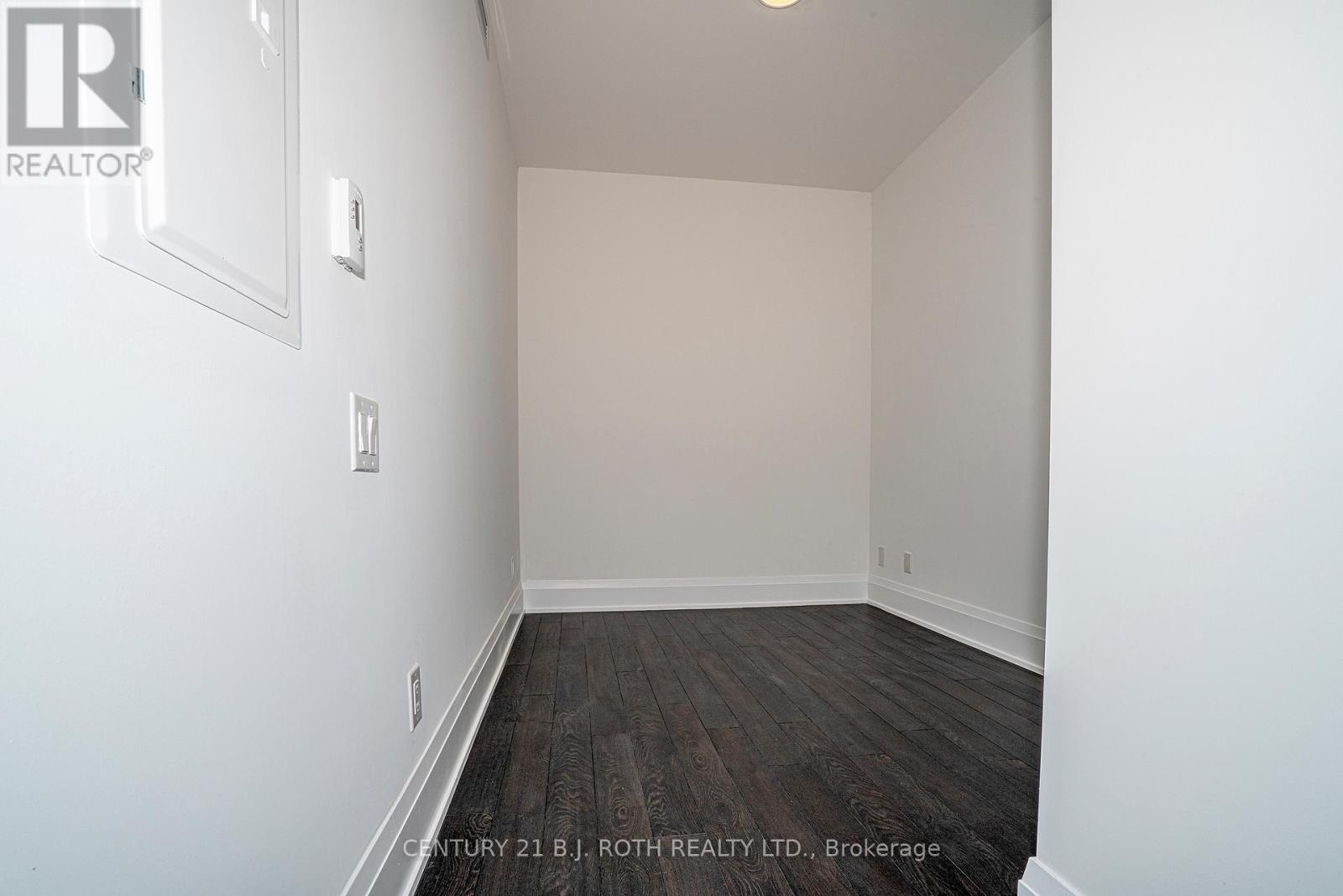 #1603 20 BRIN DRIVE NE - 25