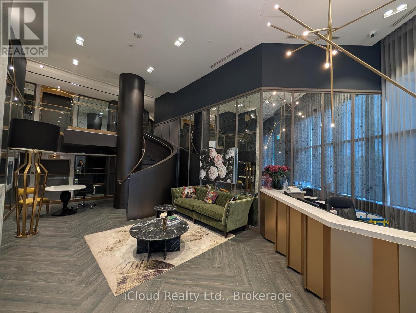 #417 395 DUNDAS STREET W - 31