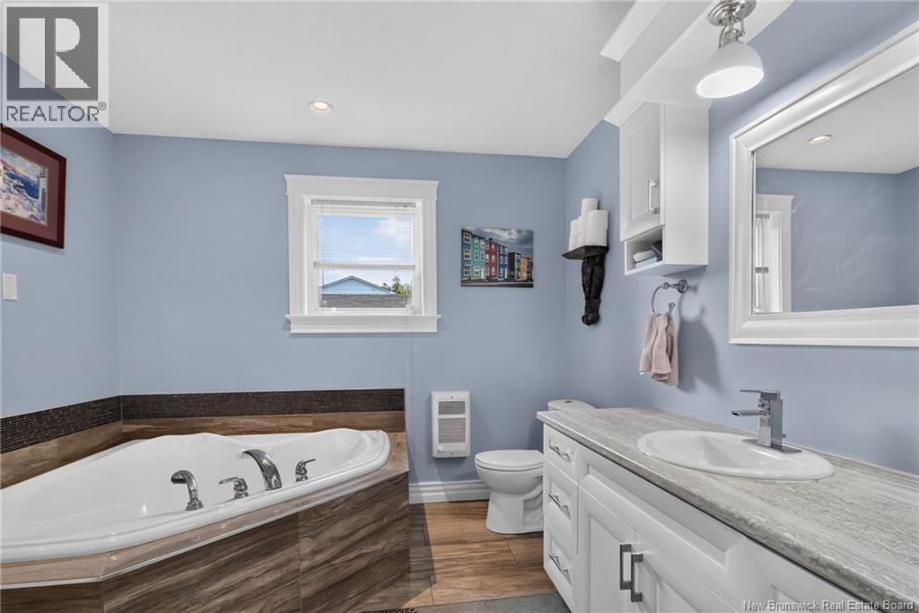 24 Des Roches Street - Image 15