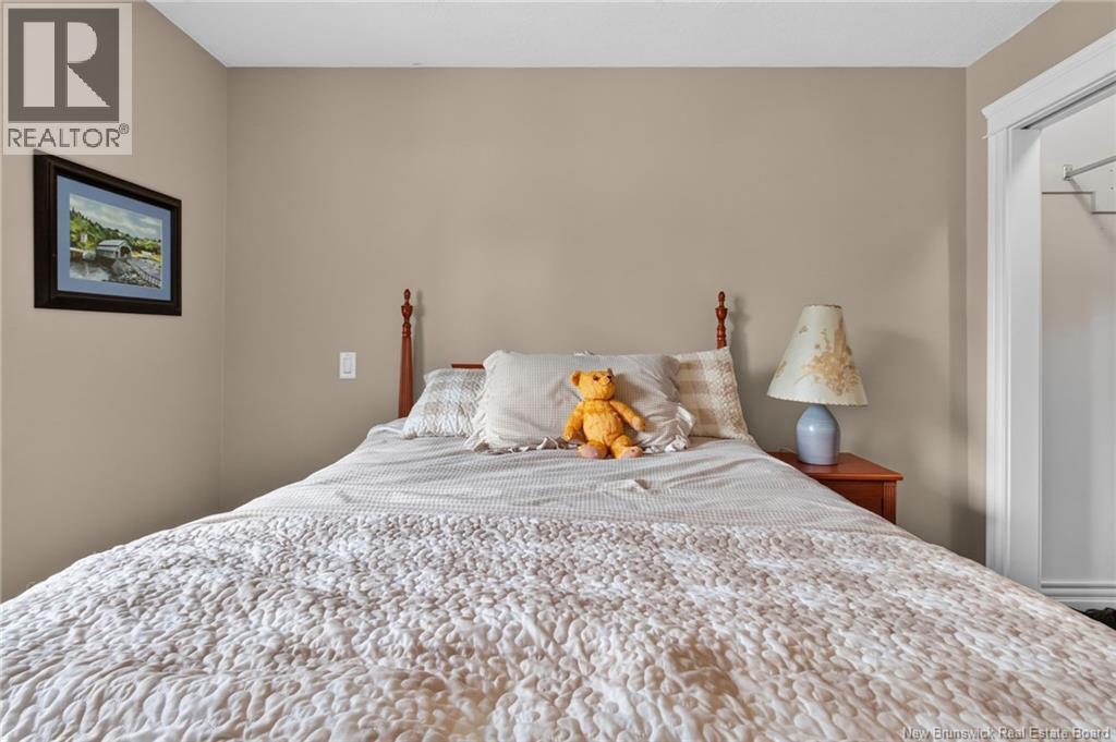 24 Des Roches Street - Image 24