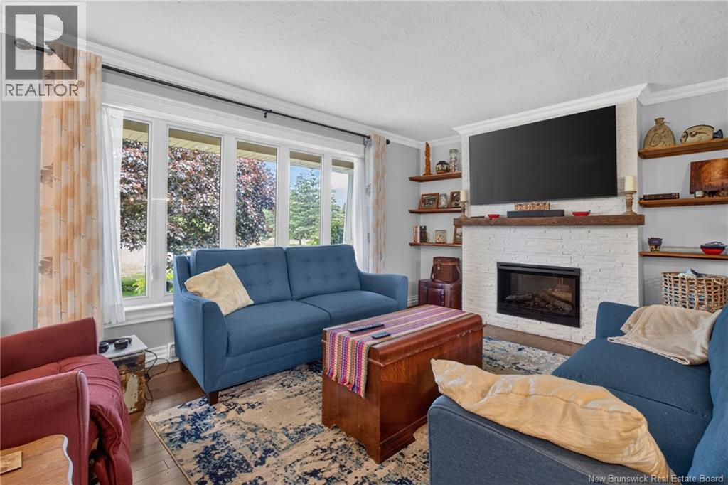 24 Des Roches Street - Image 9