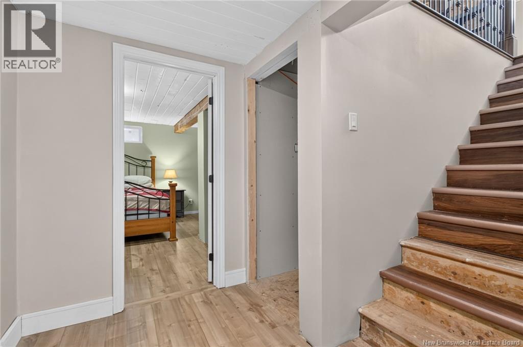24 Des Roches Street - Image 27