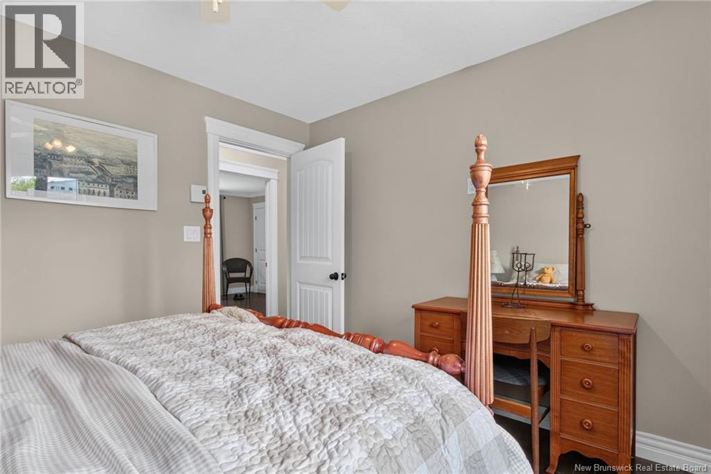 24 Des Roches Street - Image 25