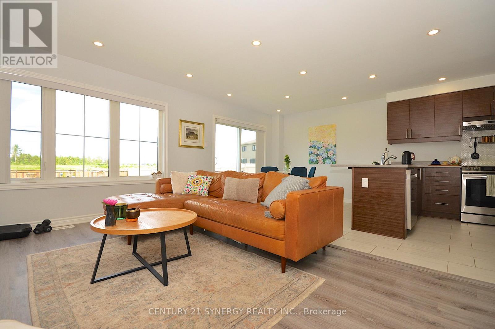 114 UNITY PLACE - 17
