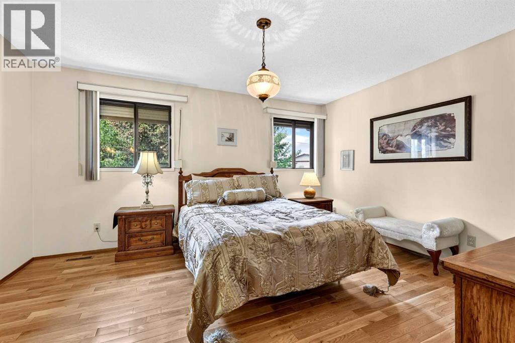 296 Templeton Circle NE — photo 28