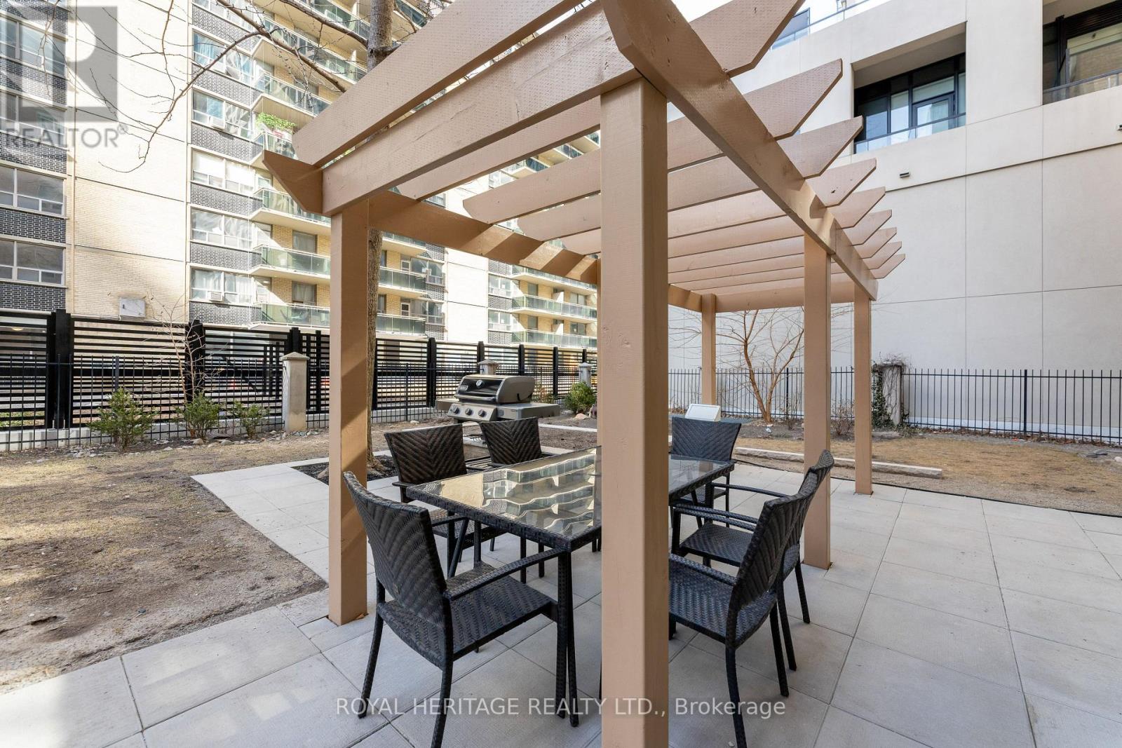 #211 188 REDPATH AVENUE - 23