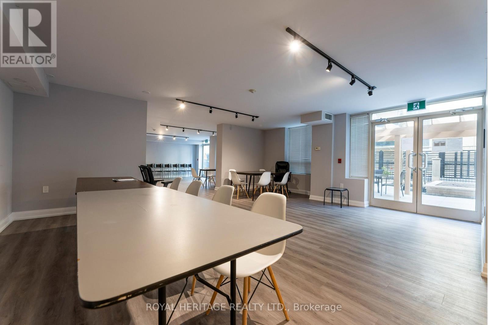 #211 188 REDPATH AVENUE - 24