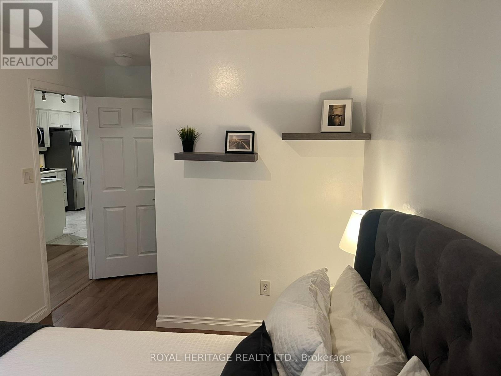 #211 188 REDPATH AVENUE - 11