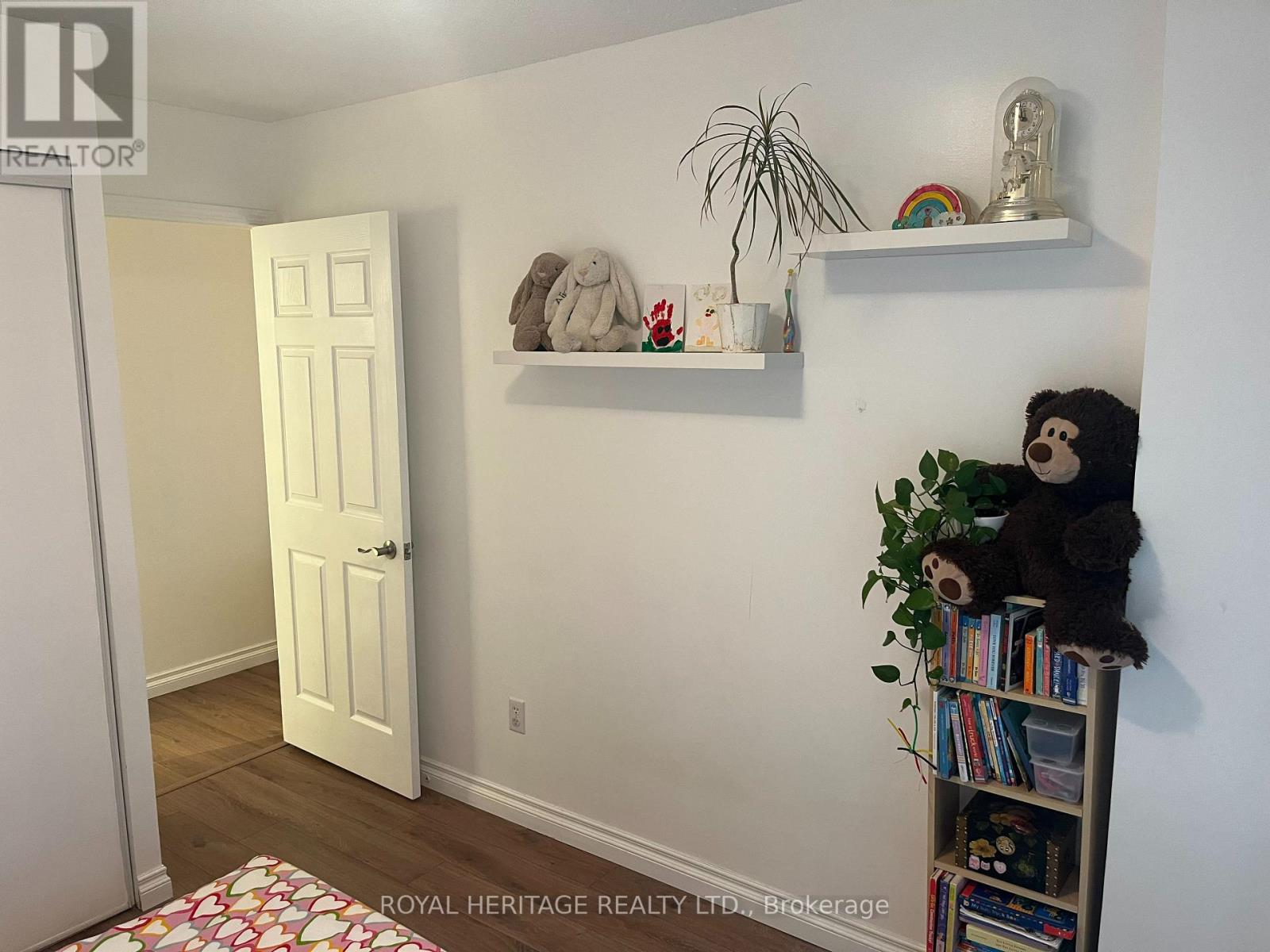 #211 188 REDPATH AVENUE - 14