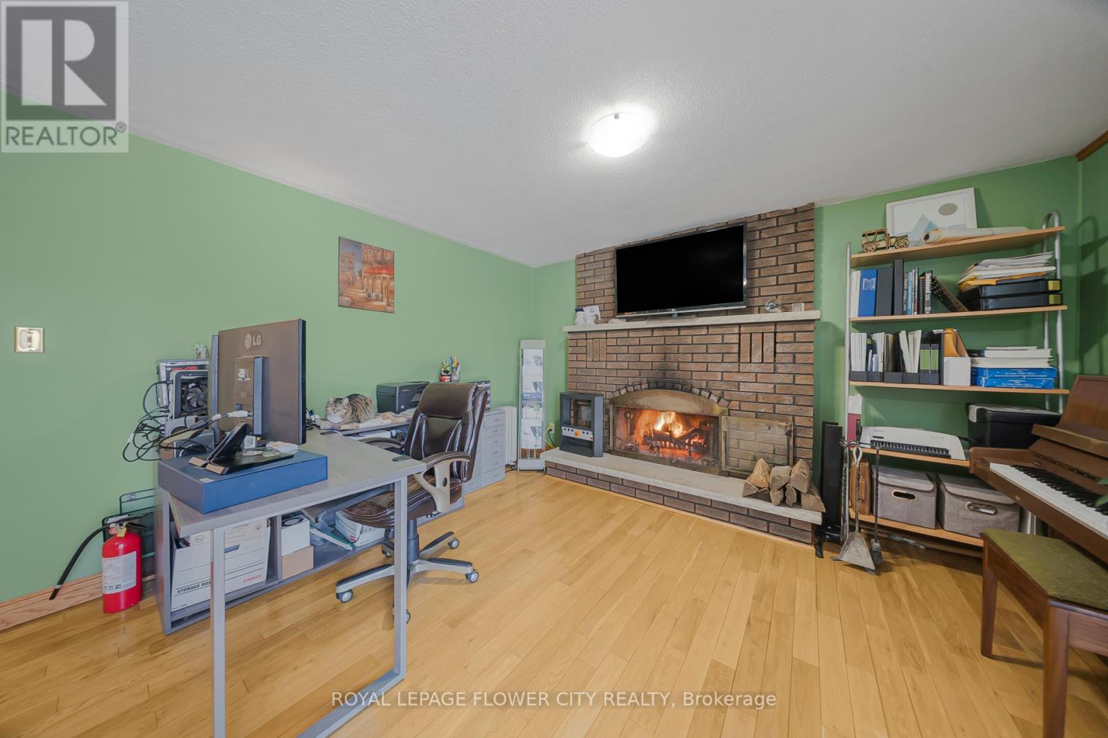 4871 WELLINGTON RD 29 ROAD - 33