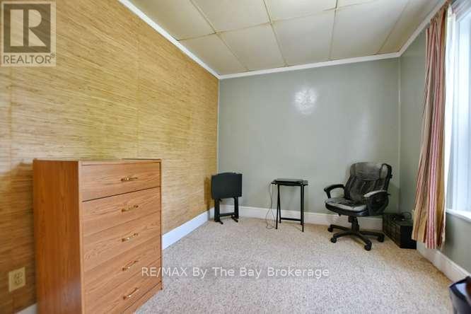 11 EDWARD STREET W - 15
