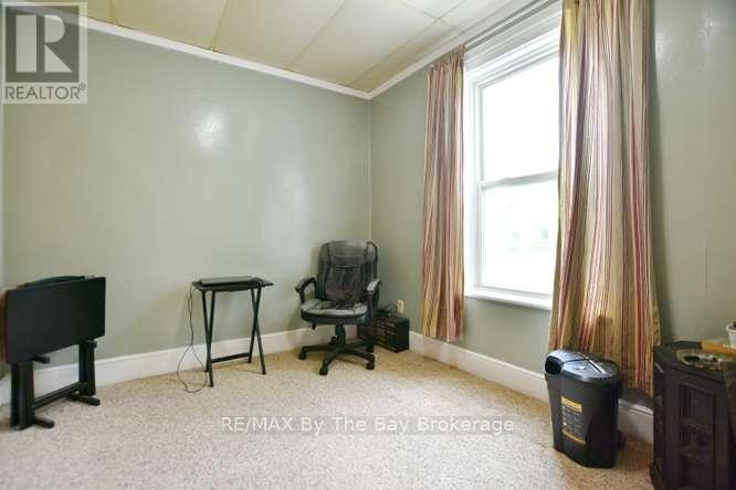 11 EDWARD STREET W - 16