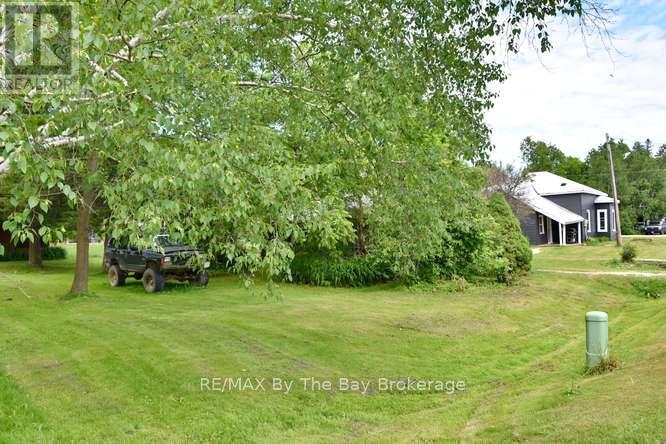 11 EDWARD STREET W - 27