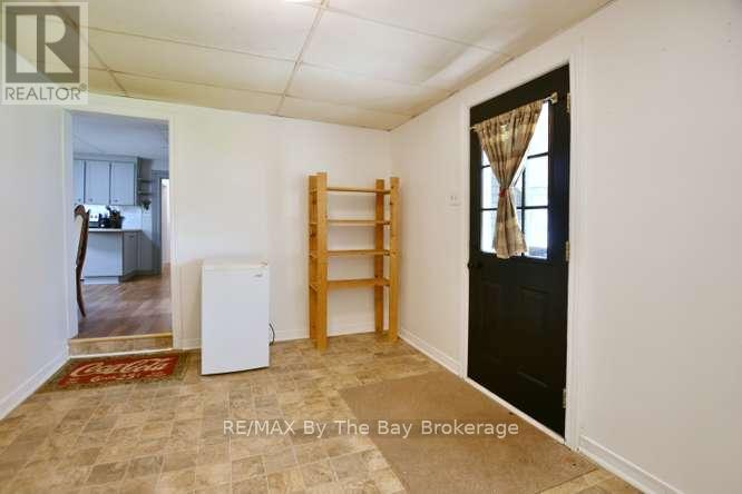 11 EDWARD STREET W - 4