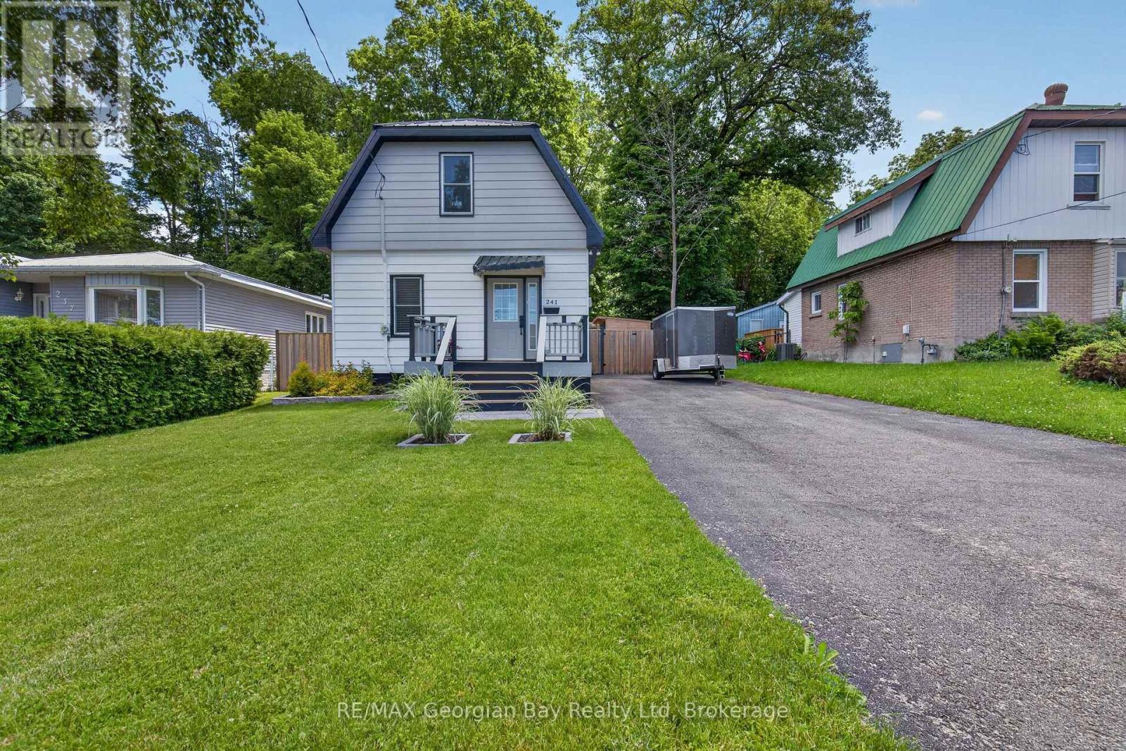241 DONALDA STREET - 26