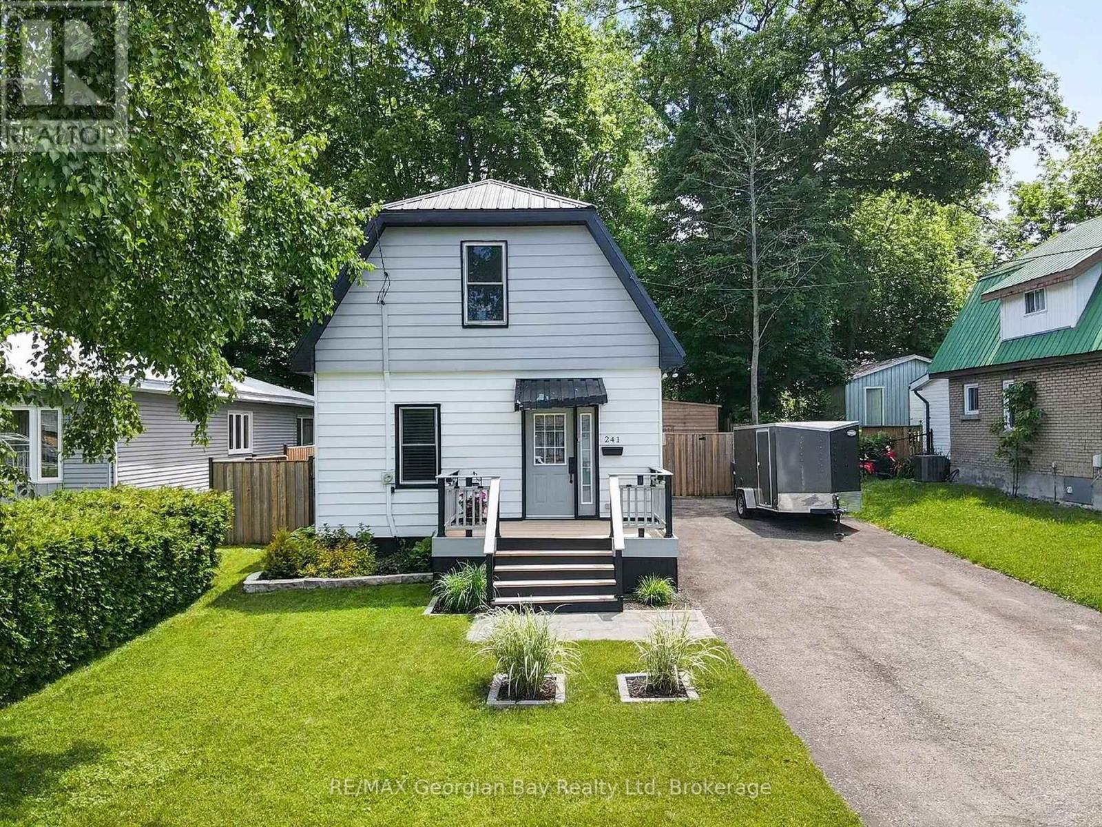 241 DONALDA STREET - 27