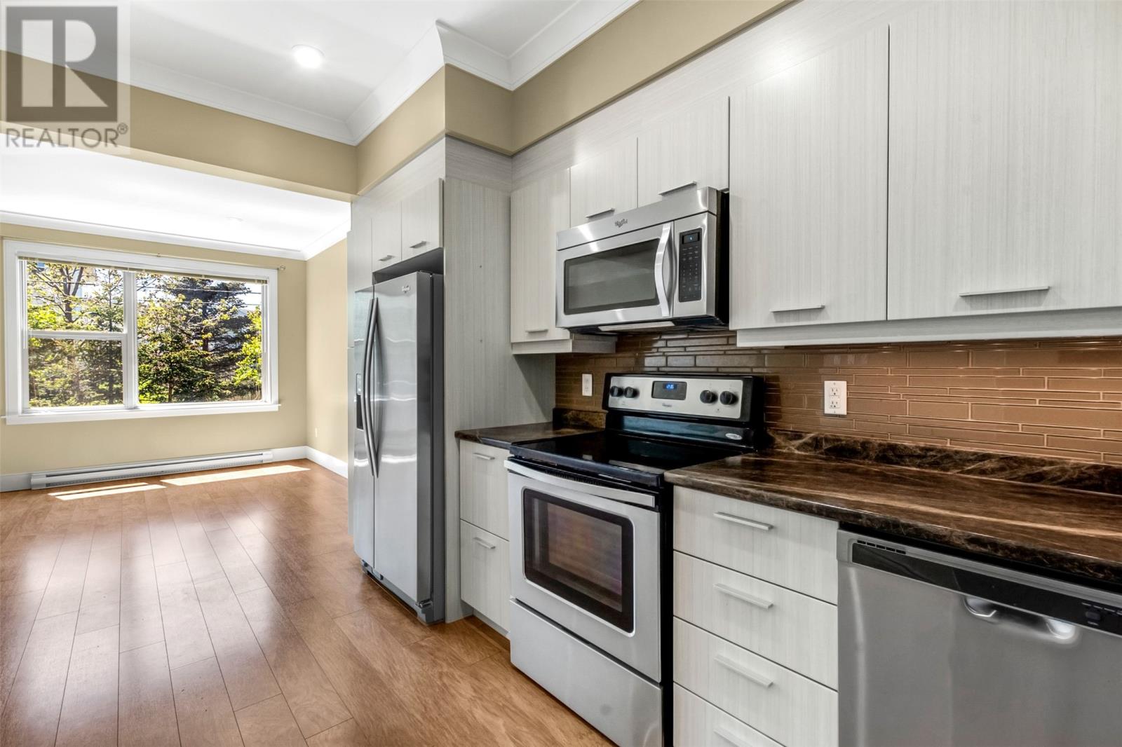 Unit 203 - 27 Rhodora Street thumbnail 9