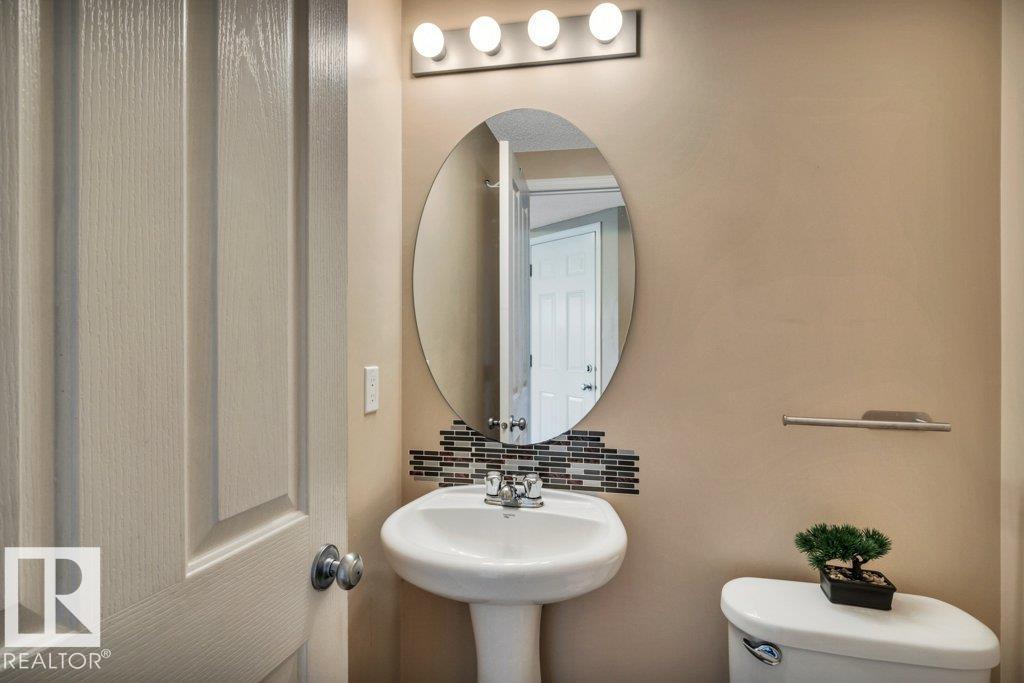 21309 48 AV NW — photo 21