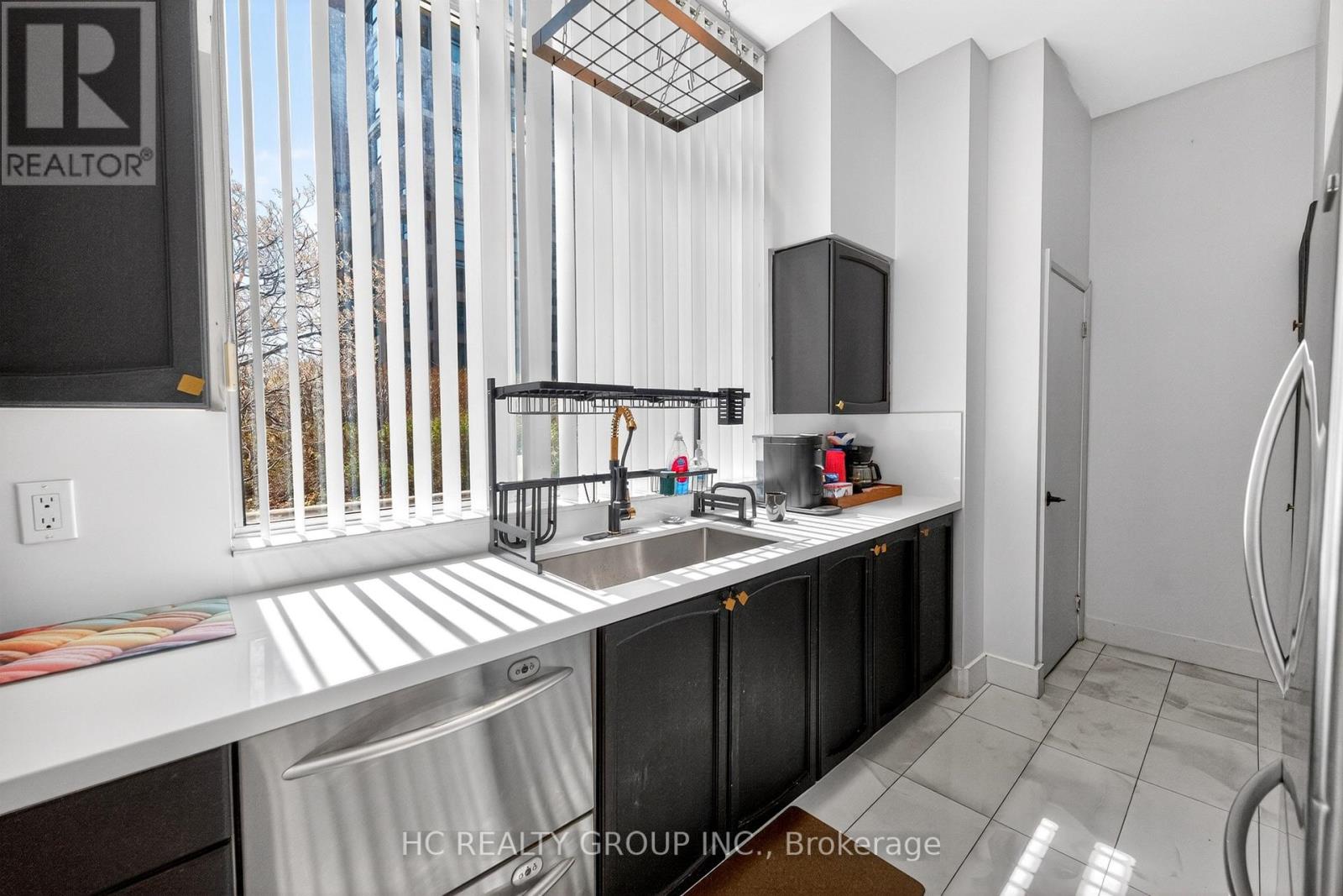 #121 231 FORT YORK BOULEVARD - 34