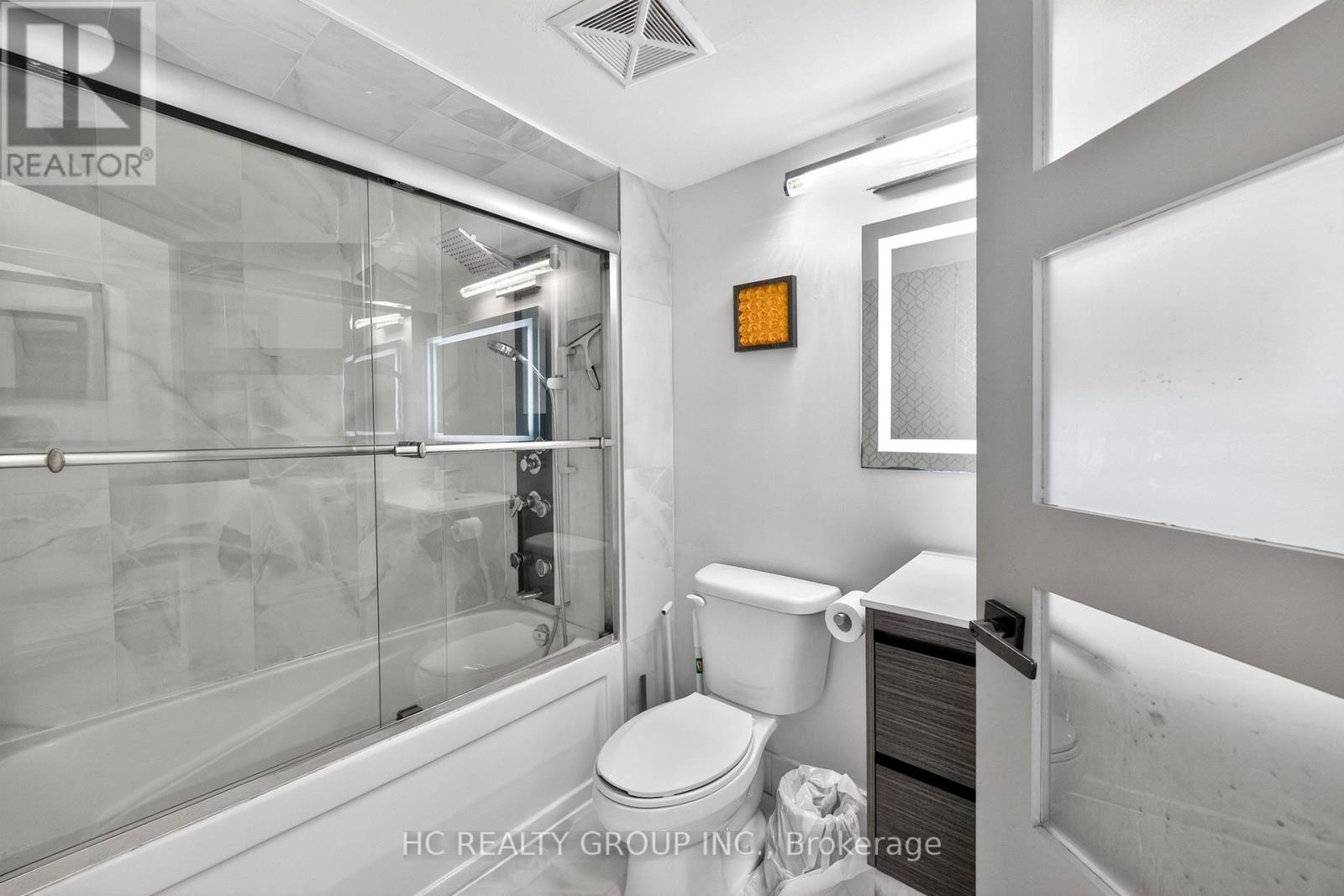 #121 231 FORT YORK BOULEVARD - 38
