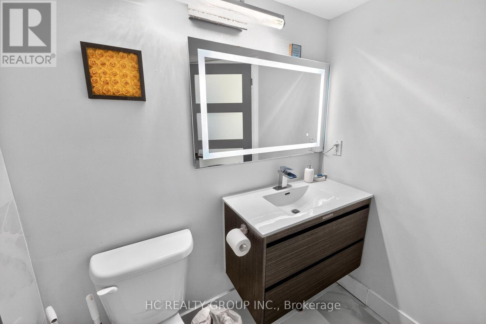 #121 231 FORT YORK BOULEVARD - 40