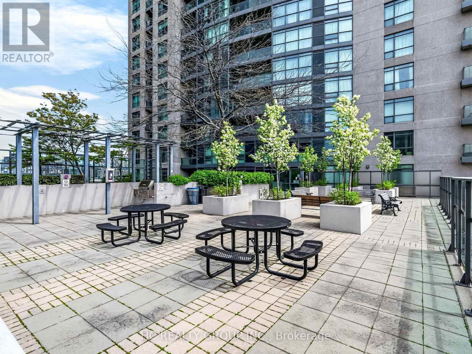 #121 231 FORT YORK BOULEVARD - 46