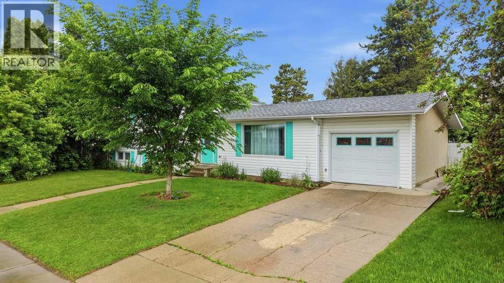 5632 48 Avenue - photo 2
