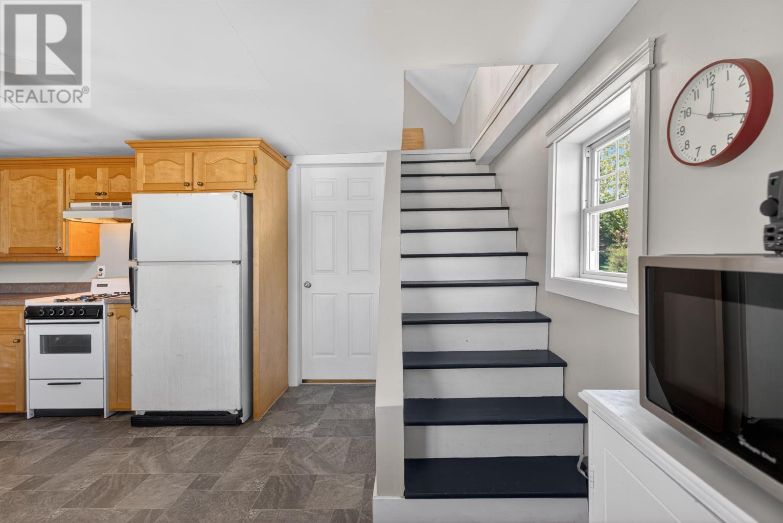 105 Riverside Drive - 14