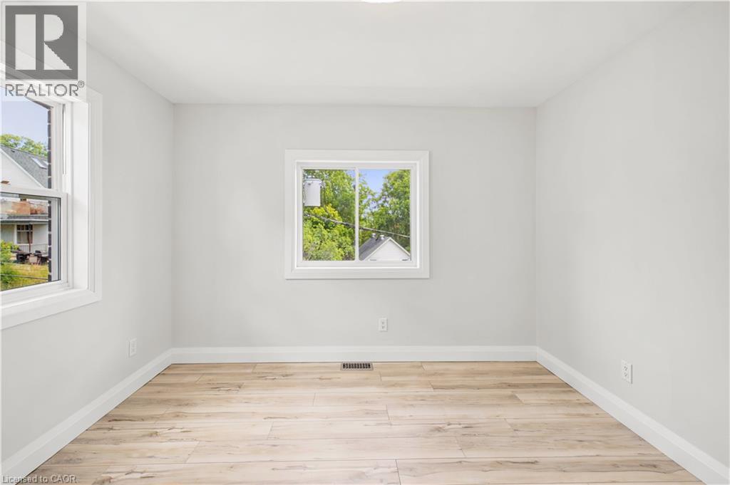 131 ST GEORGE Street - 17