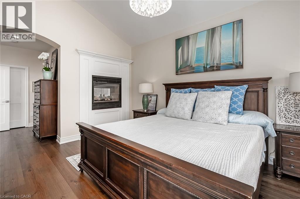 4252 SARAZEN Drive - 24