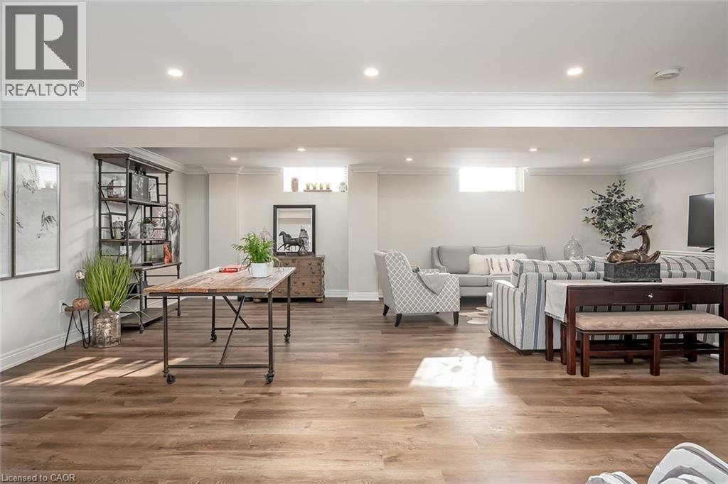 4252 SARAZEN Drive - 36