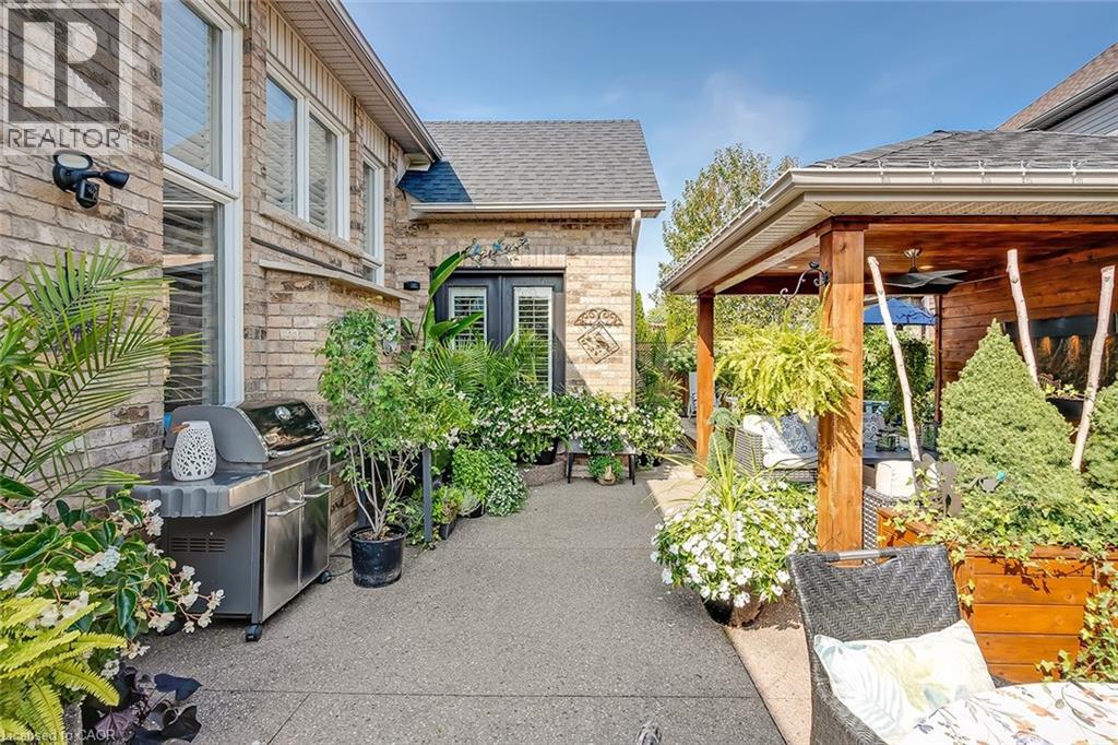 4252 SARAZEN Drive - 43