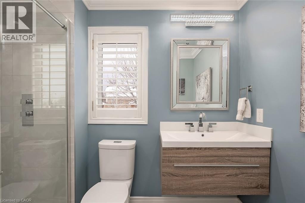 4252 SARAZEN Drive - 8