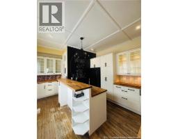 132 Broadway Street, photo 6