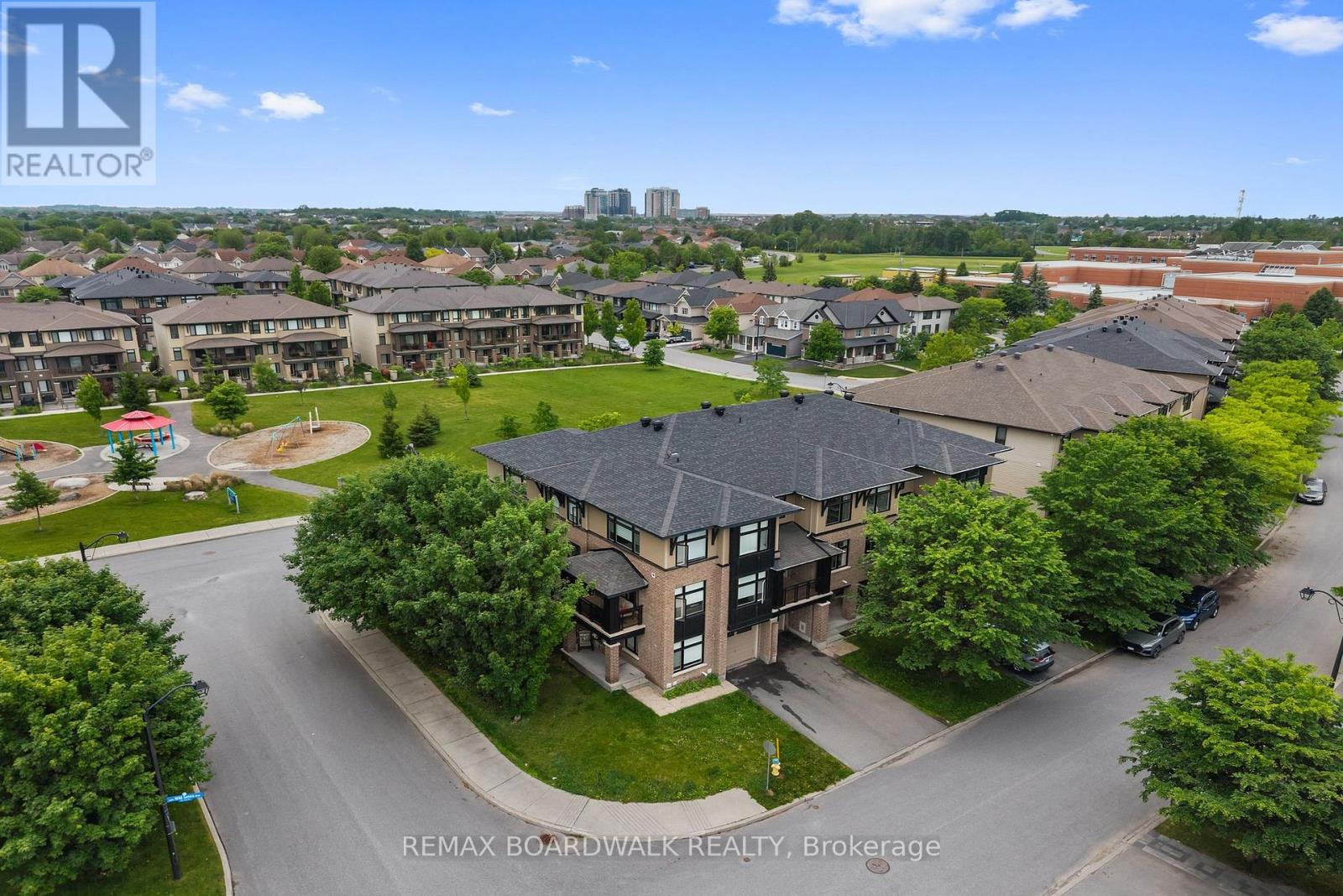3 Bed, 4 Bath House for Sale in Ottawa – 135 WILD SENNA WAY, Ottawa – MLS# X12917244 - Image 33