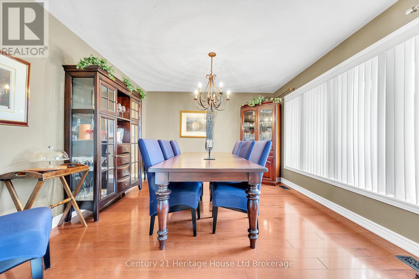 42 ALEXANDER AVENUE - 10