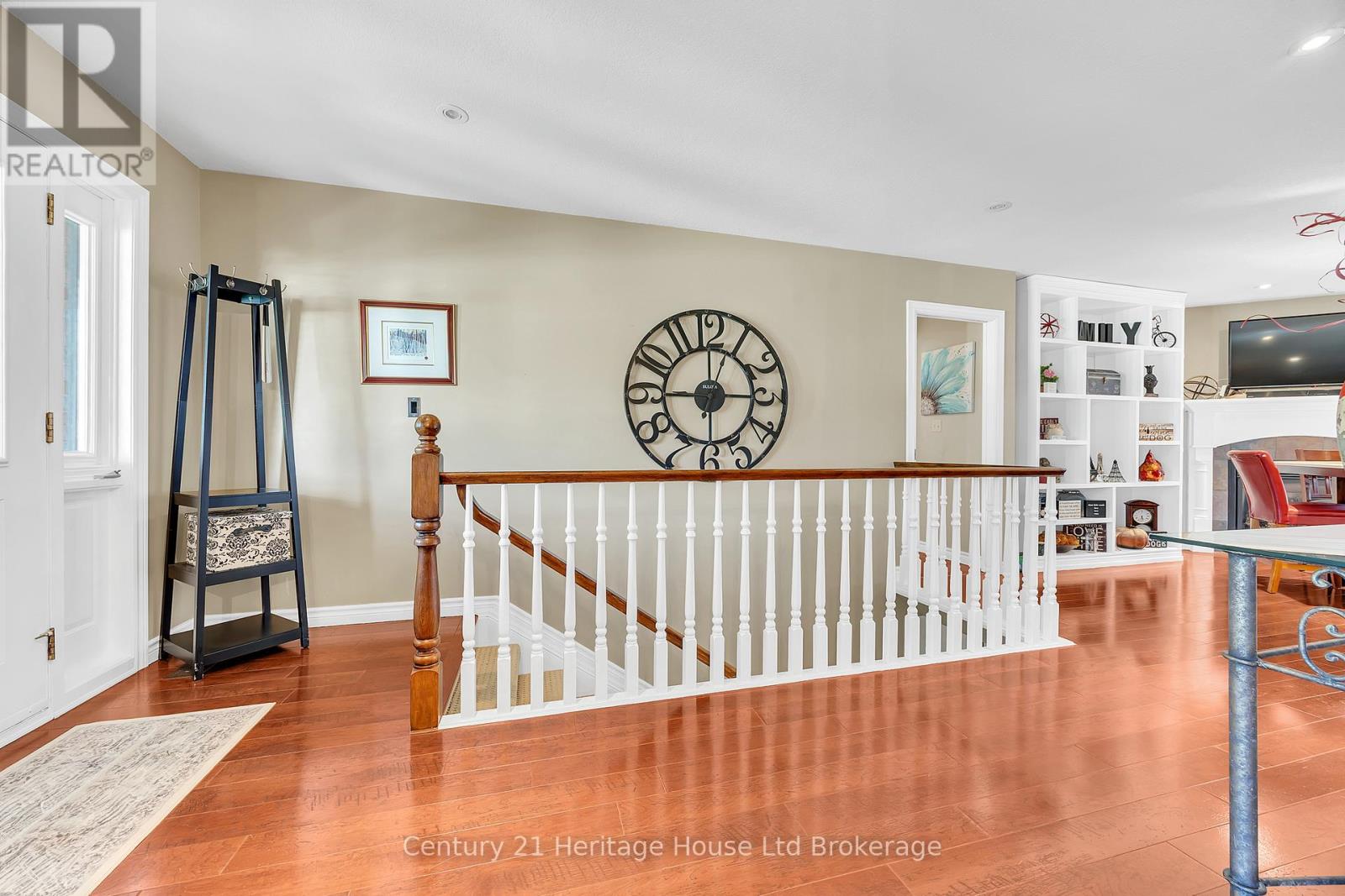 42 ALEXANDER AVENUE - 19