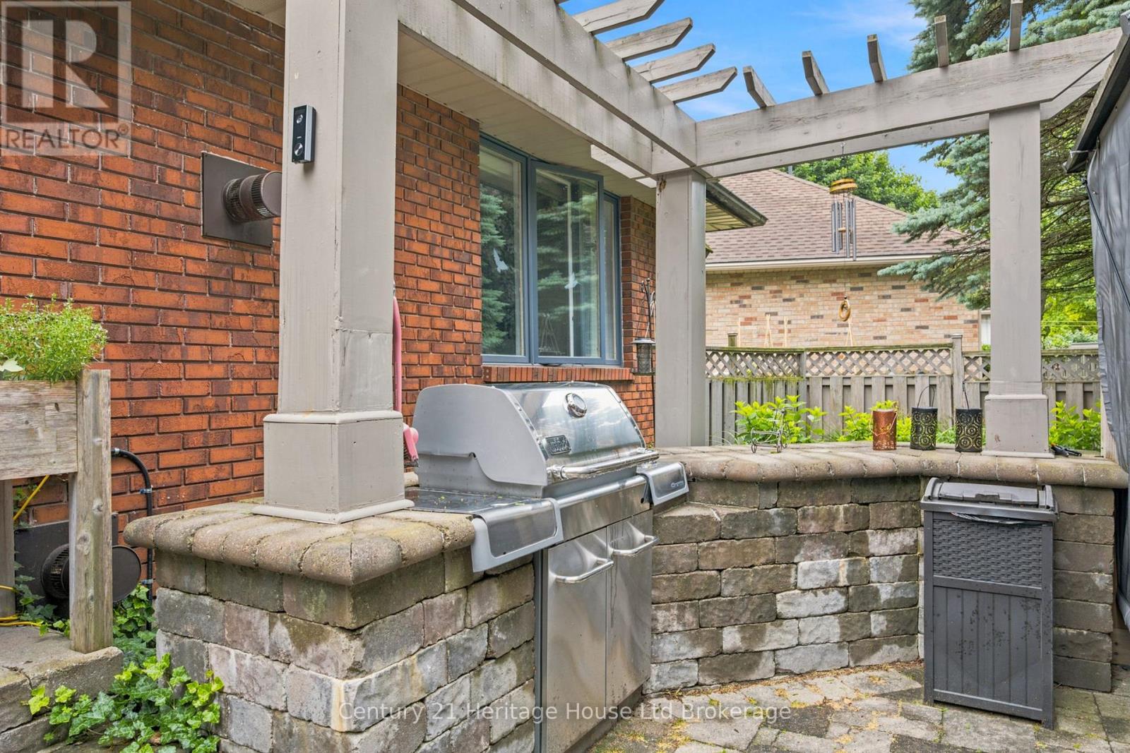 42 ALEXANDER AVENUE - 28