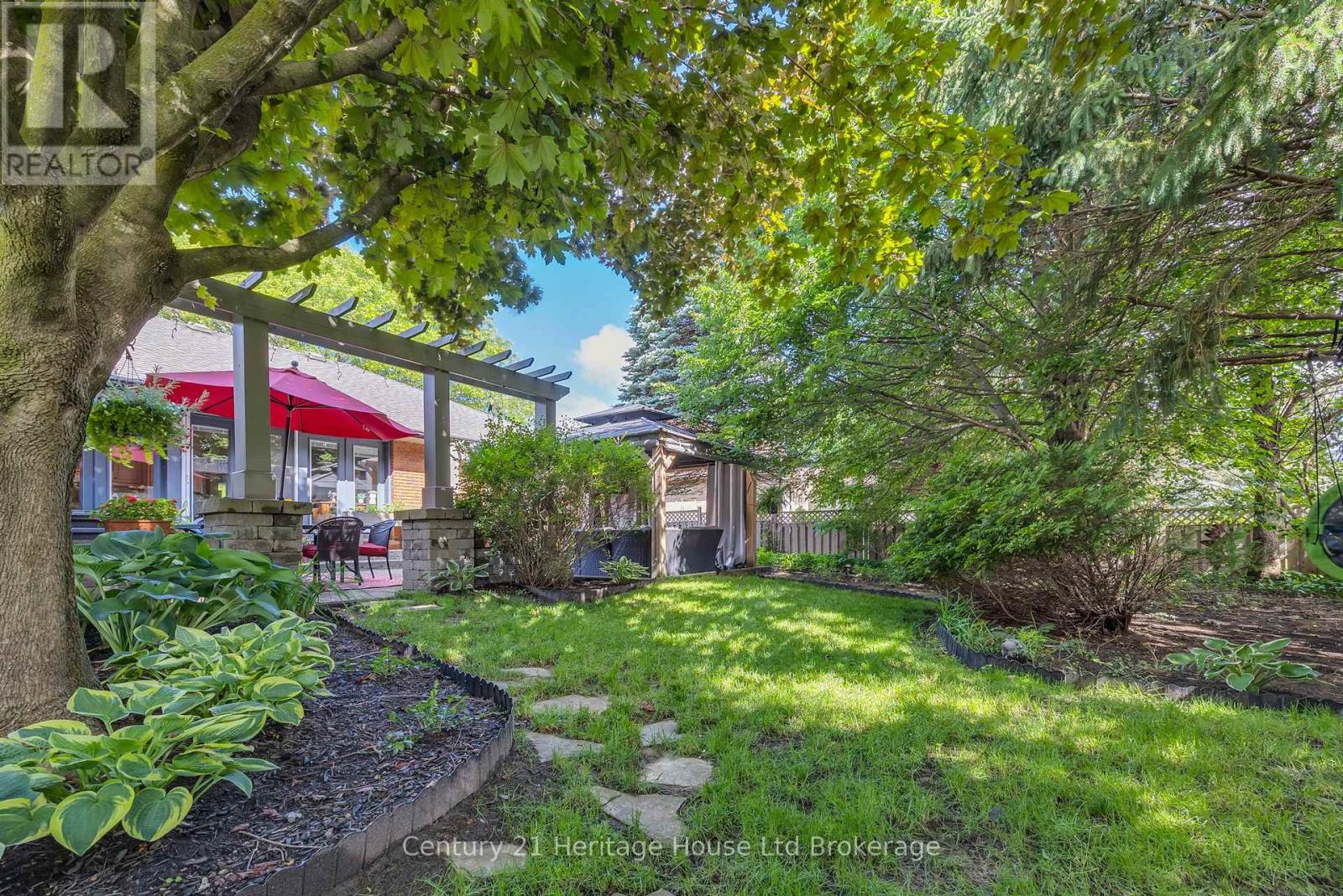 42 ALEXANDER AVENUE - 31