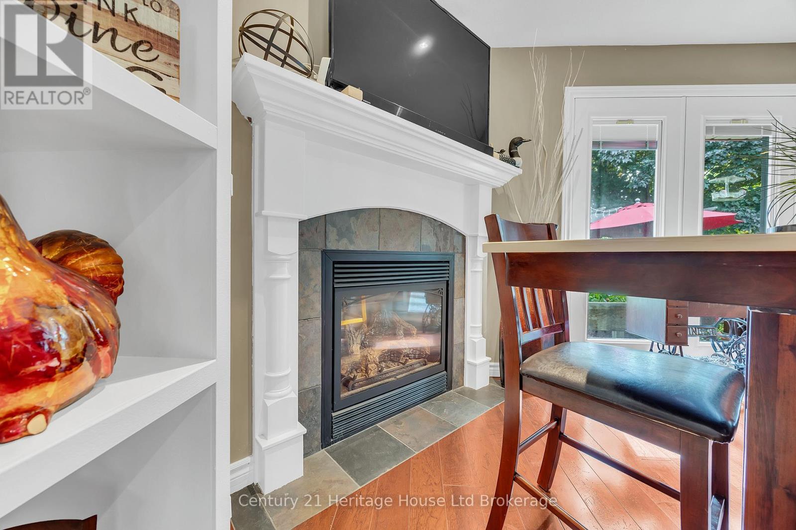 42 ALEXANDER AVENUE - 9