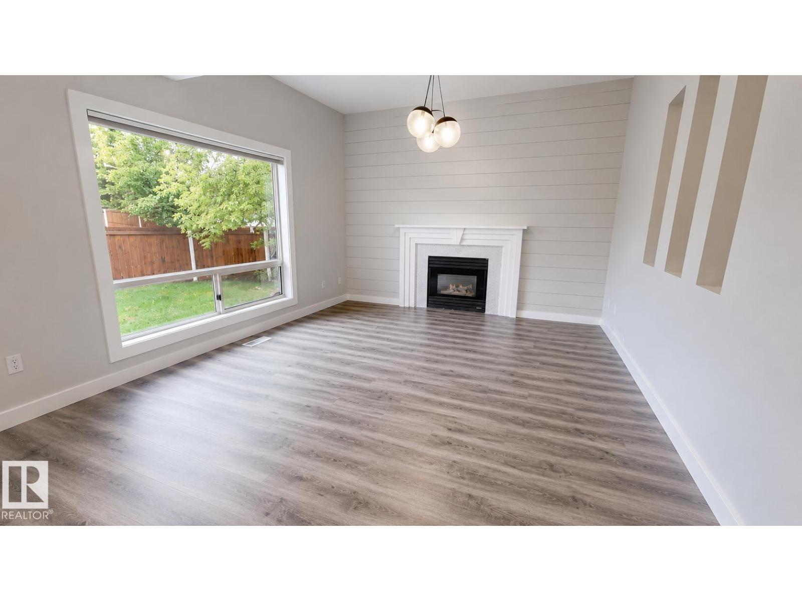 2 HAMPTON CT - 8