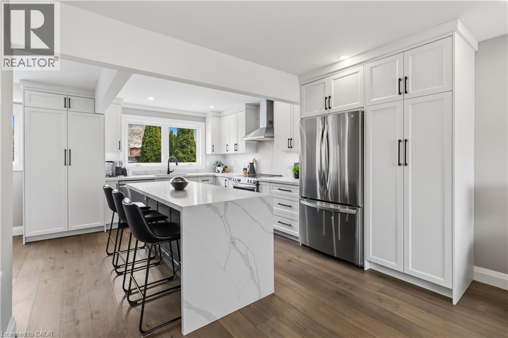 2485 WOBURN Crescent - 10
