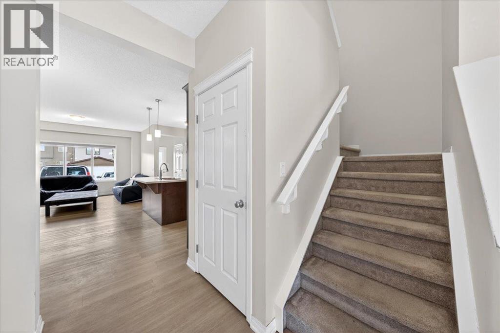 15 Savanna Parade — photo 11