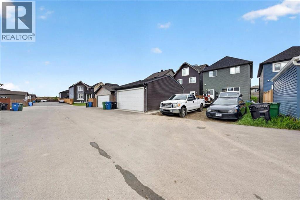 15 Savanna Parade — photo 41