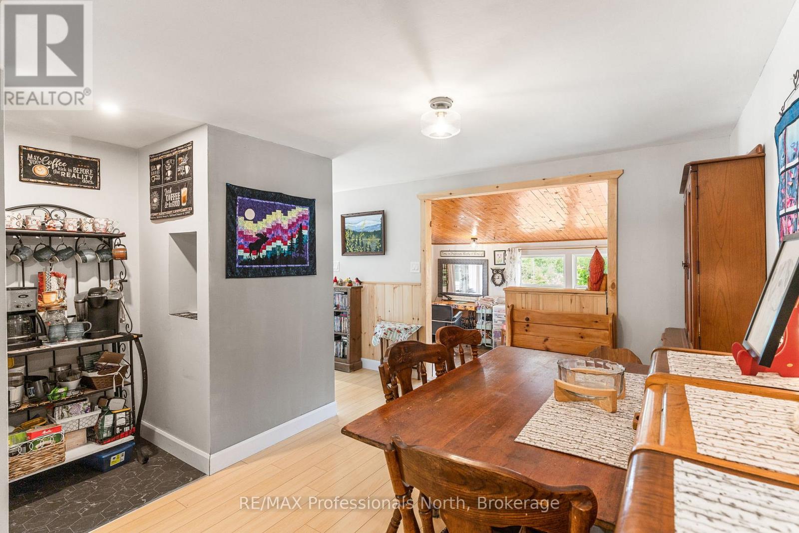 1077 EIGHTH LANE - 14