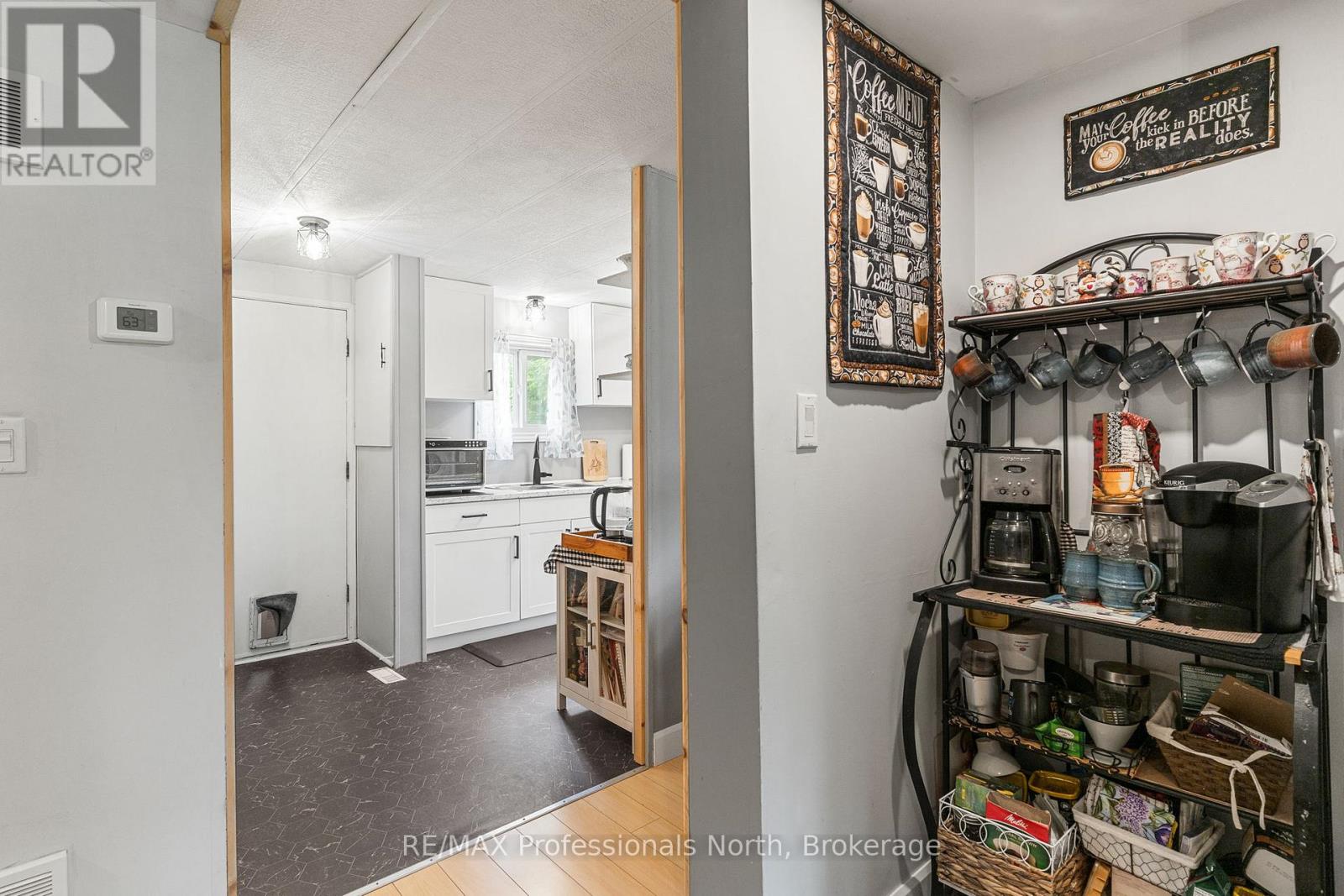 1077 EIGHTH LANE - 34