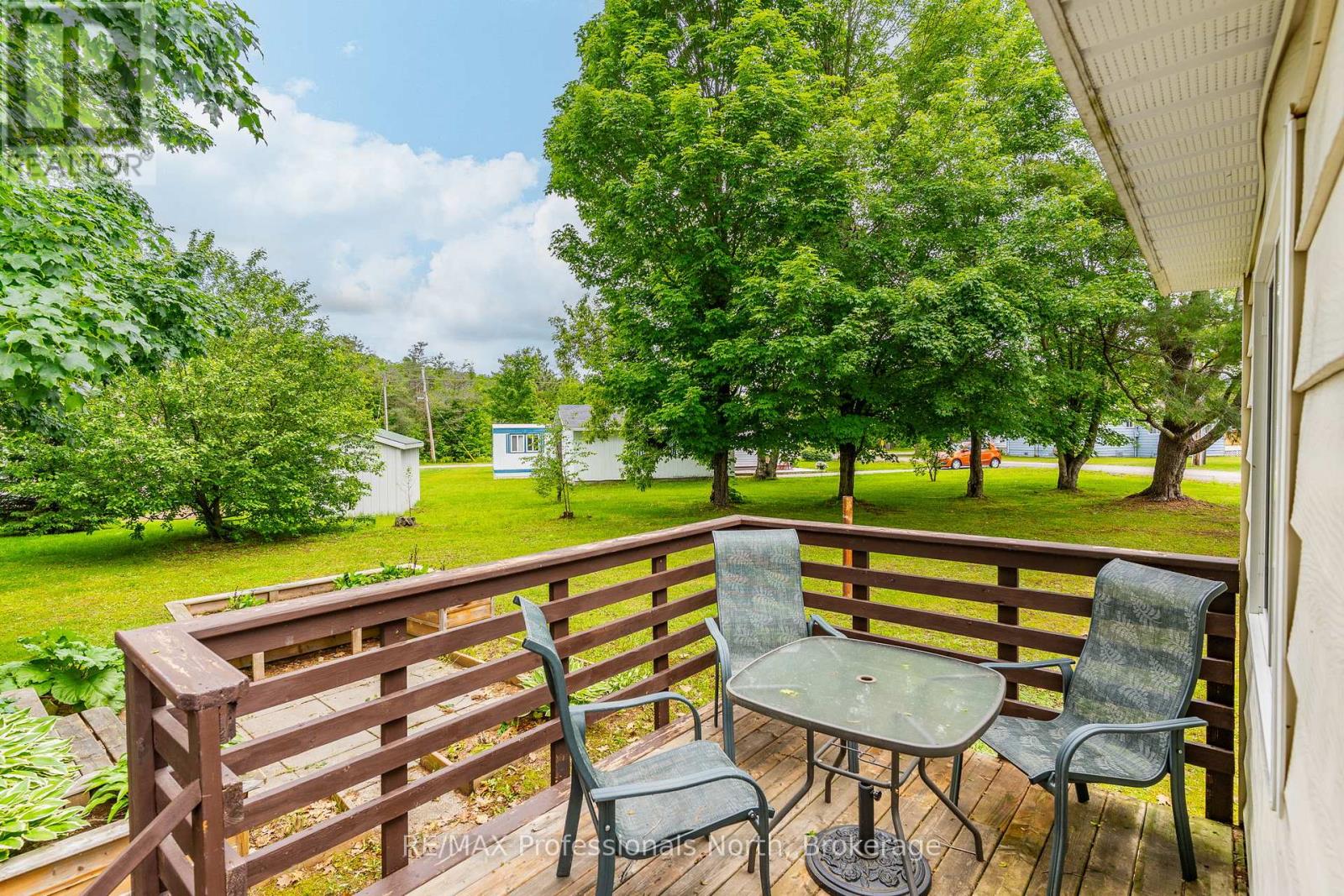 1077 EIGHTH LANE - 38